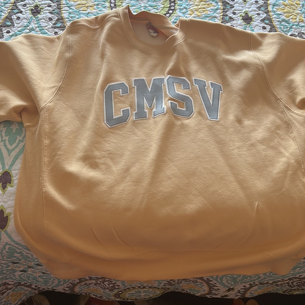 College Of Mount Saint Vincent Sweatshirt XL